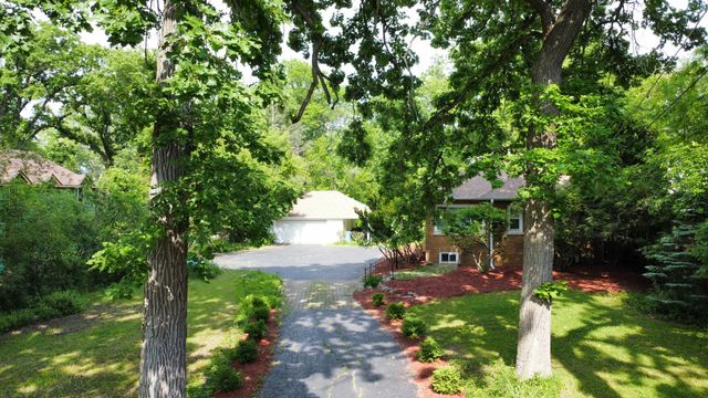 2325 Shady Lane, Highland Park, IL 60035