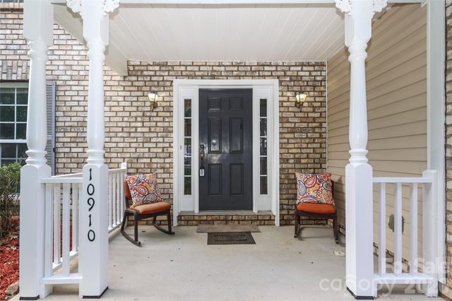 10910 Elm Bend Drive, Charlotte, NC 28273