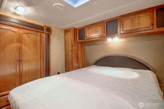 64 Wilderness Way, Deming, WA 98244