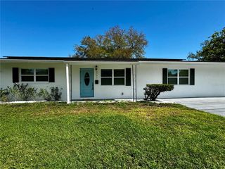 4245 1ST STREET NE, St Petersburg, FL 33703