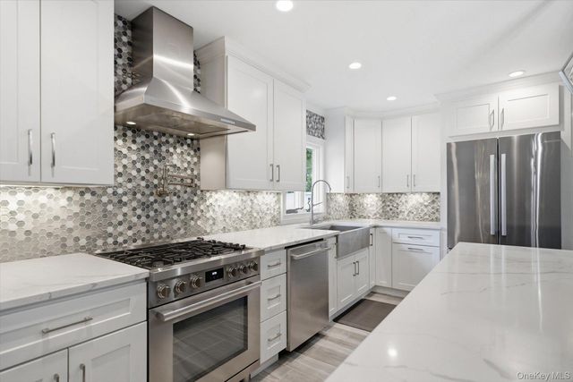 272 Hamilton Avenue, Massapequa, NY 11758