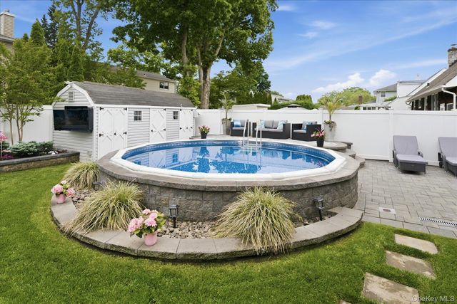 272 Hamilton Avenue, Massapequa, NY 11758