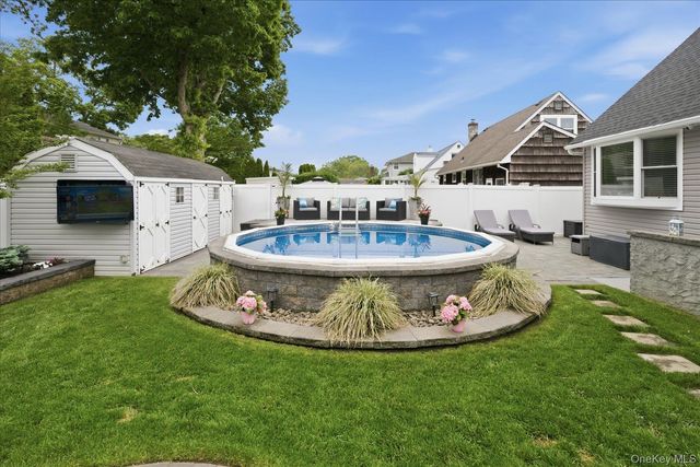 272 Hamilton Avenue, Massapequa, NY 11758