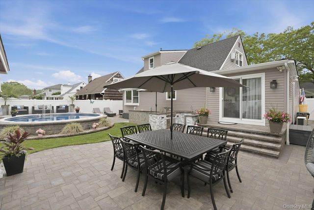 272 Hamilton Avenue, Massapequa, NY 11758