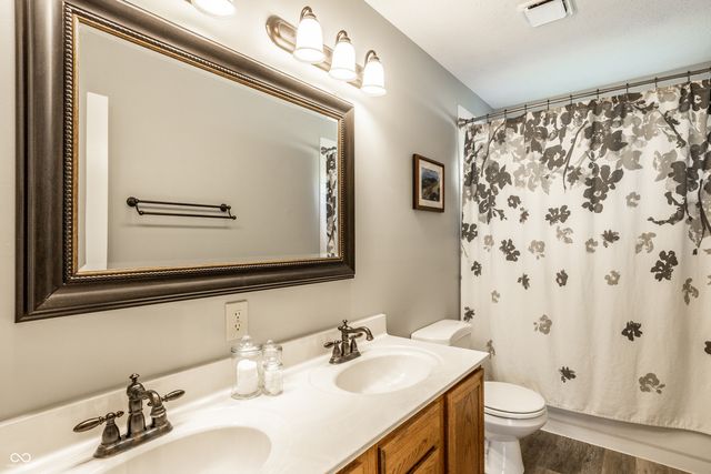 14528 Cherry Ridge Road, Carmel, IN 46033
