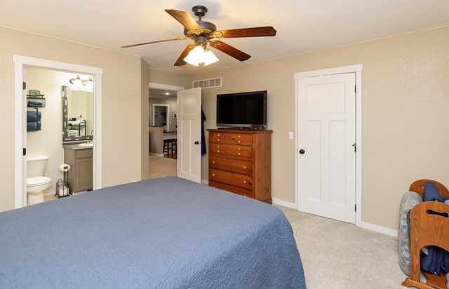 823 NE Cherry Plum Drive, Ankeny, IA 50021