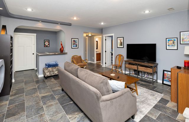 823 NE Cherry Plum Drive, Ankeny, IA 50021