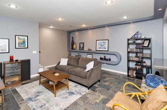 823 NE Cherry Plum Drive, Ankeny, IA 50021