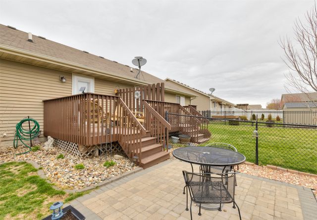 823 NE Cherry Plum Drive, Ankeny, IA 50021