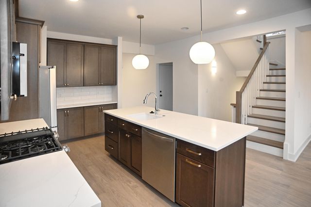 5 W Golfwood Road, Beverly Shores, IN 46301