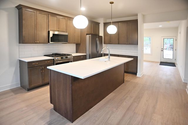 5 W Golfwood Road, Beverly Shores, IN 46301