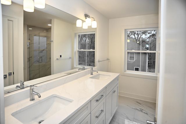 5 W Golfwood Road, Beverly Shores, IN 46301