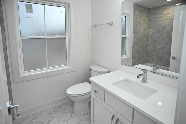 5 W Golfwood Road, Beverly Shores, IN 46301