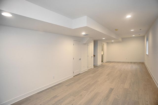 5 W Golfwood Road, Beverly Shores, IN 46301