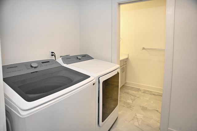 5 W Golfwood Road, Beverly Shores, IN 46301