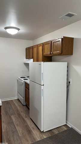 27594 Harrison Woods Lane, Harrison Twp, MI 48045