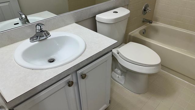 27594 Harrison Woods Lane, Harrison Twp, MI 48045