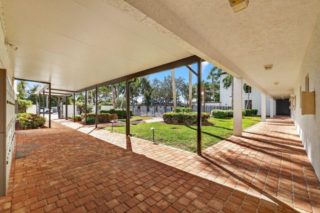 1630 Seaway Drive 106, Fort Pierce, FL 34949