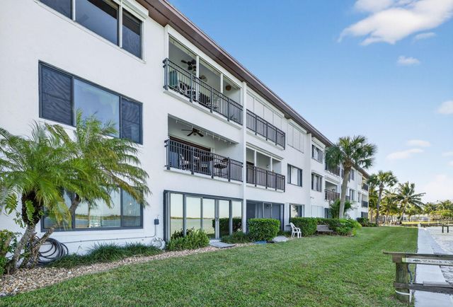 1630 Seaway Drive 106, Fort Pierce, FL 34949