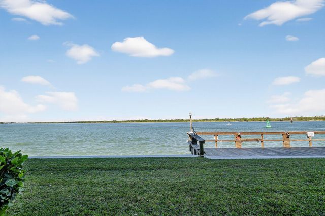 1630 Seaway Drive 106, Fort Pierce, FL 34949