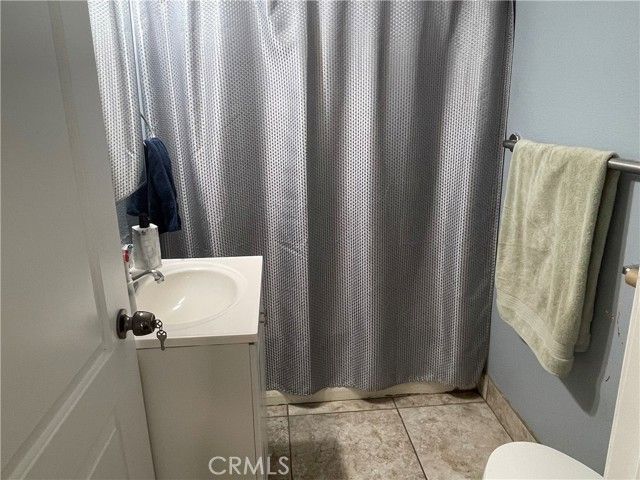 16531 Vine Street, Hesperia, CA 92345