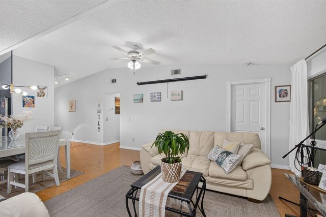 8196 SE Croft Court I-6, Hobe Sound, FL 33455