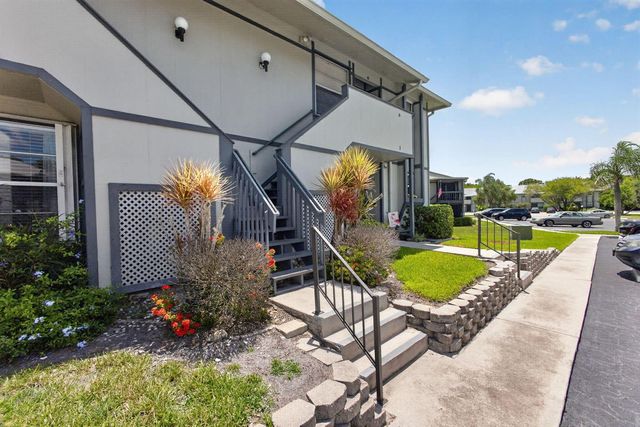 8196 SE Croft Court I-6, Hobe Sound, FL 33455