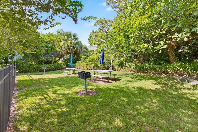 8196 SE Croft Court I-6, Hobe Sound, FL 33455
