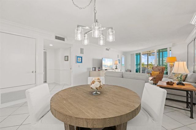 5880 MIDNIGHT PASS ROAD 605, Sarasota, FL 34242