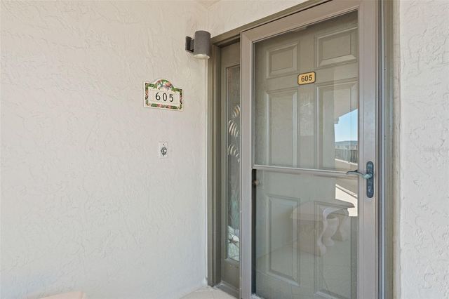 5880 MIDNIGHT PASS ROAD 605, Sarasota, FL 34242