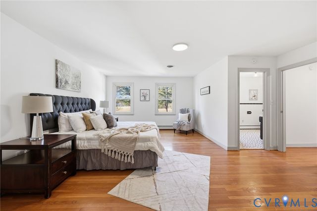 13516 Hines Rd, Disputanta, VA 23842