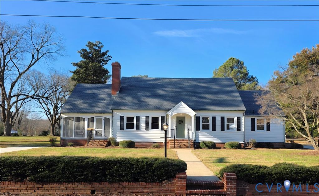 13516 Hines Rd, Disputanta, VA 23842