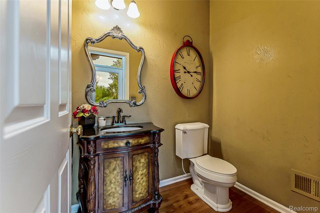 23123 Shinnecock Drive, Lyon Charter Township, MI 48178