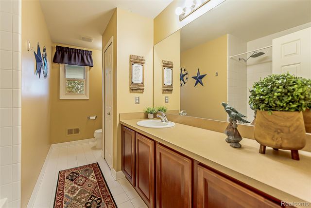 23123 Shinnecock Drive, Lyon Charter Township, MI 48178
