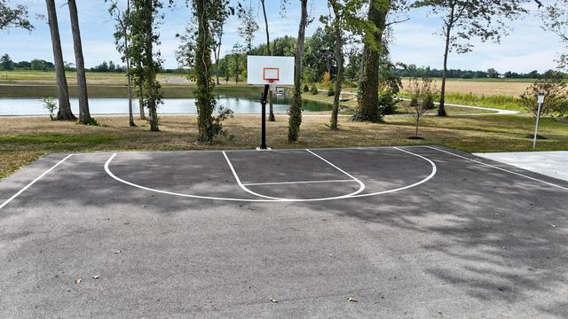 57 Cider Mill Drive, Ashville, OH 43103