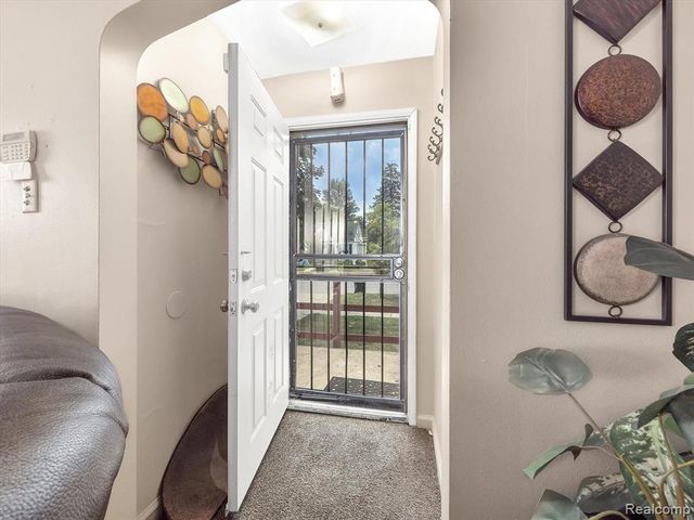 5306 Marseilles Street, Detroit, MI 48224
