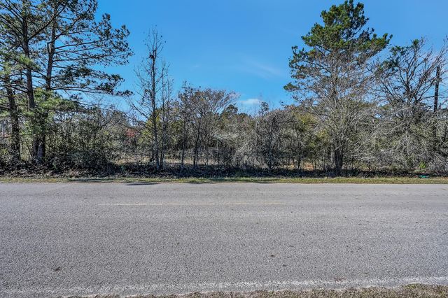 6929 Hidden Acres Drive, Cleveland, TX 77328