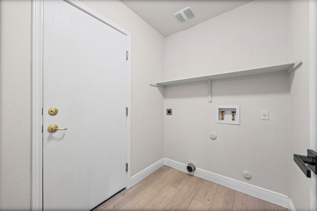 336 Celery Loop LOOP, Austin, TX 78748