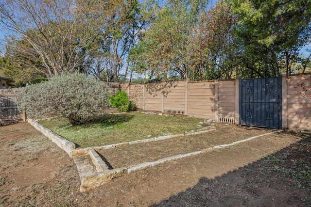 336 Celery Loop LOOP, Austin, TX 78748
