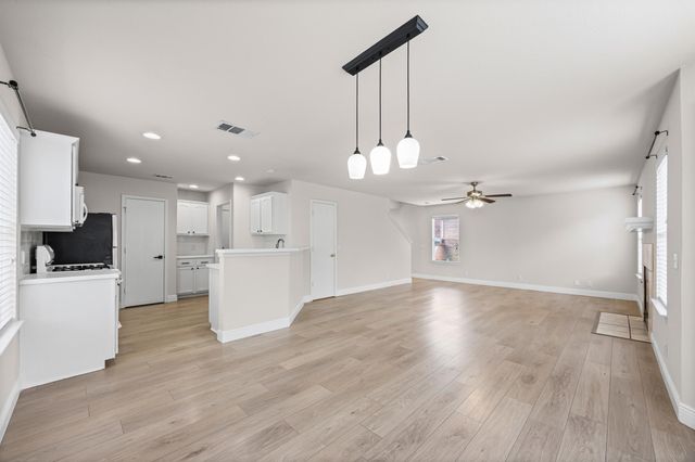 336 Celery Loop LOOP, Austin, TX 78748