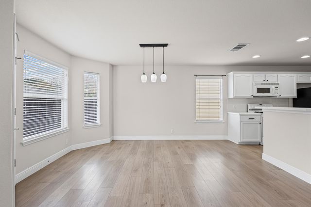 336 Celery Loop LOOP, Austin, TX 78748