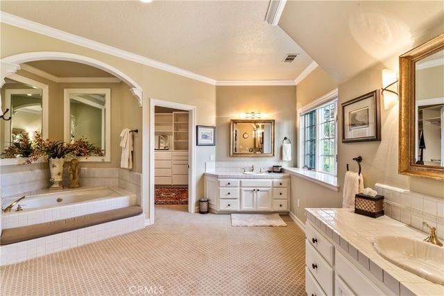 699 Brentwood, Lake Arrowhead, CA 92352