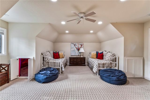 699 Brentwood, Lake Arrowhead, CA 92352