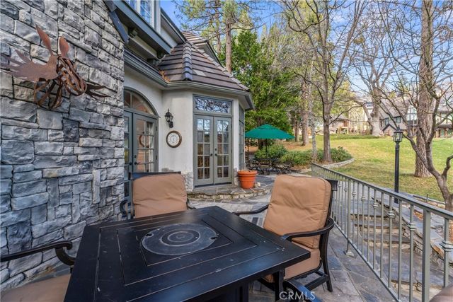 699 Brentwood, Lake Arrowhead, CA 92352