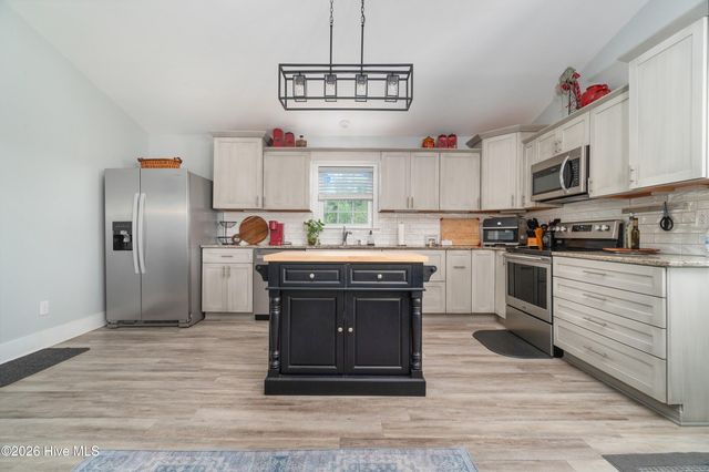 678 Weaver Camp Road, Merritt, NC 28556