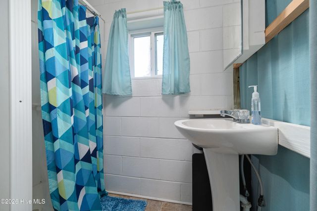 678 Weaver Camp Road, Merritt, NC 28556