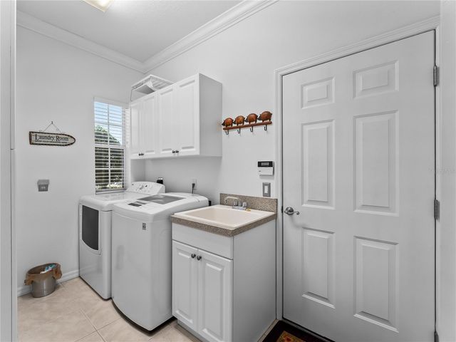 2053 MATTAMY CT, Venice, FL 34292