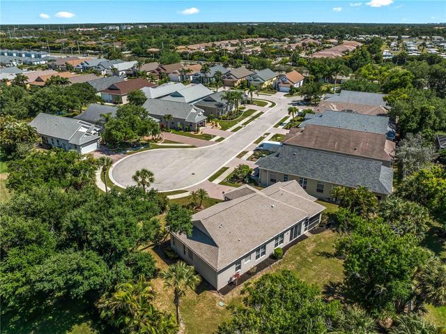 2053 MATTAMY CT, Venice, FL 34292
