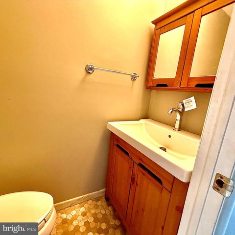 7 BERKS CT, Quakertown, PA 18951