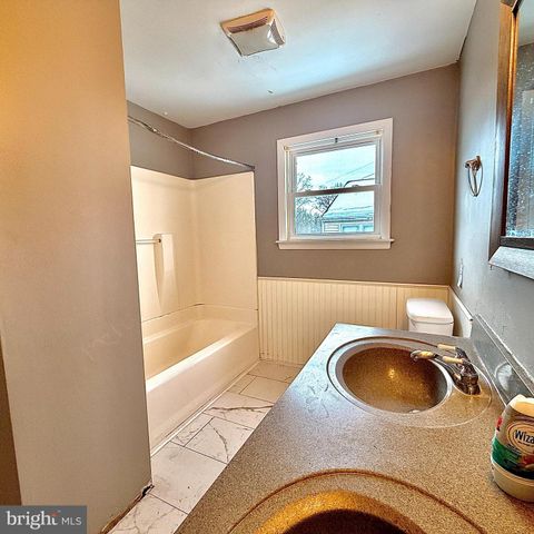 7 BERKS CT, Quakertown, PA 18951